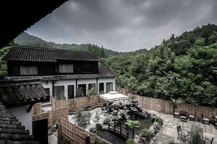 云南昆明呈貢區(qū)新中式民宿酒店設(shè)計(jì)外觀(guān)效果圖